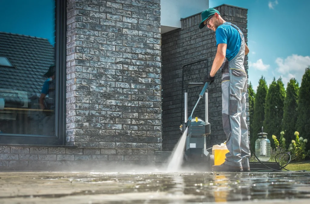 Residential Pressure Washing in Deer River